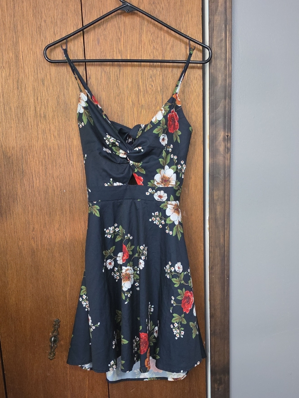 SHEIN Navy Floral Spaghetti Strap Dress Size M